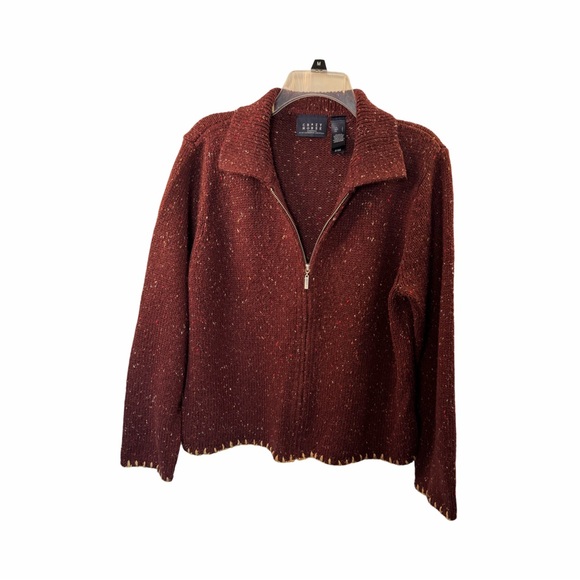 Liz Claiborne Sweaters - VTG Crazy Horse/liz Claiborne long sleeve zip up cardigan. Maroon. Size Large
